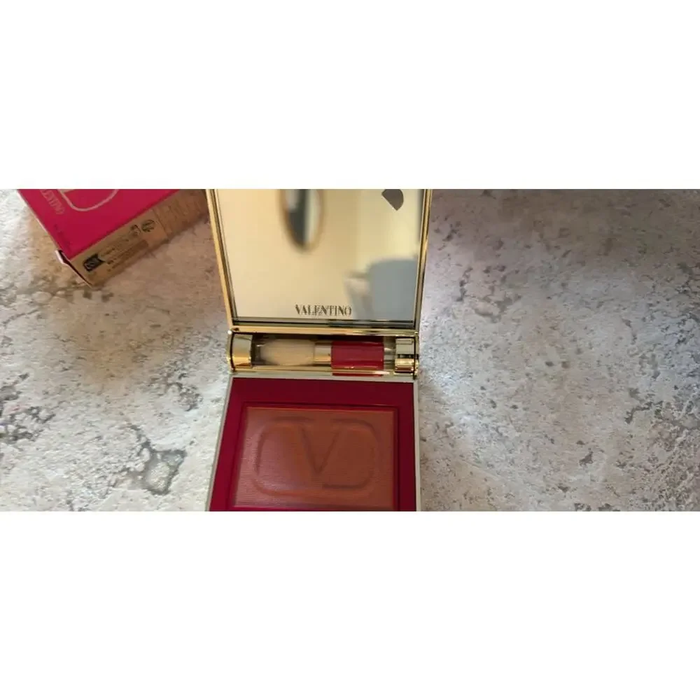Valentino lip stick and blush set